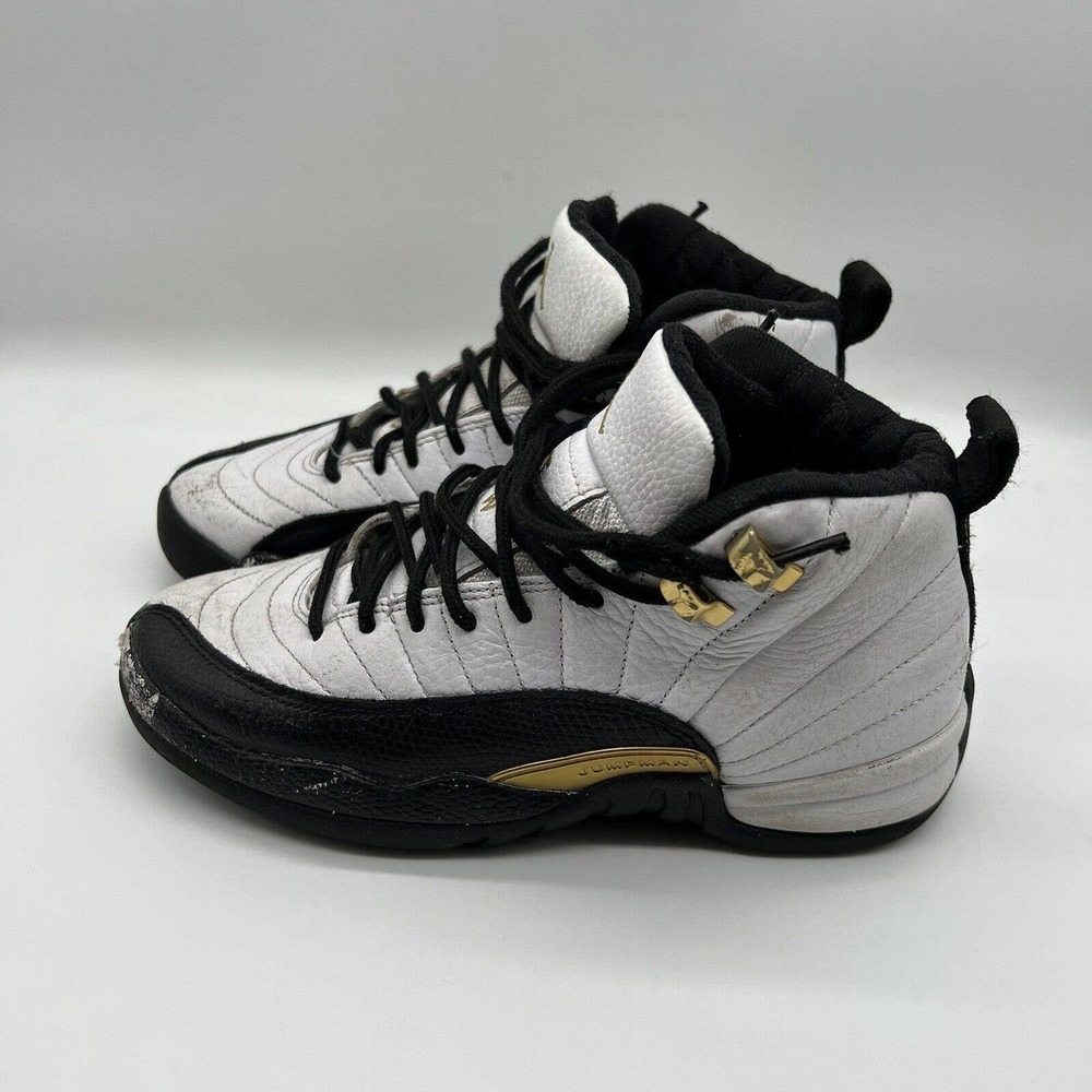 Nike Air Jordan 12 Retro GS 153265 170 Royalty size 4.5Y Kids Shoes Black,white